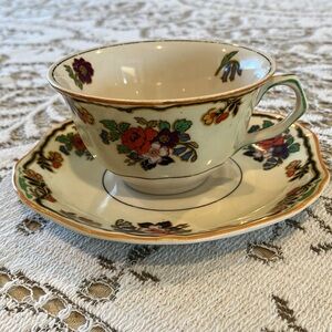 Tea cup & saucer, John Maddock & Sons England, Royal Ivory Coast “Minerva”